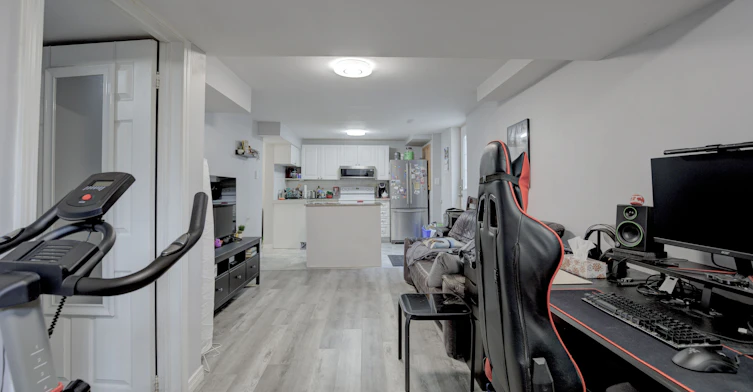 (Basement)-2 Viceregal Court, Whitby, ON, L1N 6R2 - 10