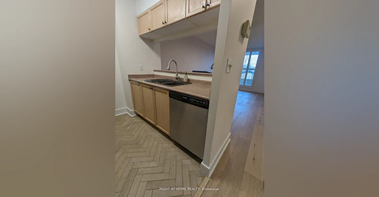 409-1797 Queen Street E, Toronto, ON, M4L 3Y5 - 3