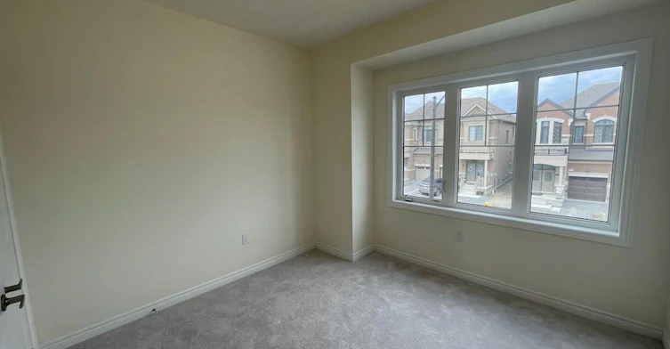 10 O'reilly Street, Whitby, ON, L1P 0N7 - 11