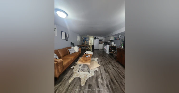 Lower-1117 Queen Street E, Toronto, ON, M4M 1K9 - 8