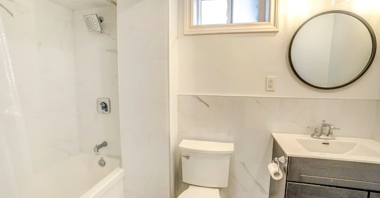 BSMT-17 Avis Crescent, Toronto, ON, M4B 1B8 - 18