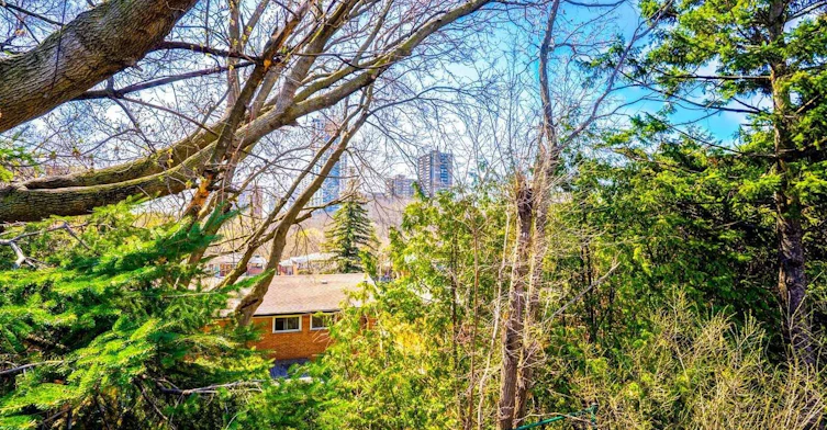 BSMT-17 Avis Crescent, Toronto, ON, M4B 1B8 - 28