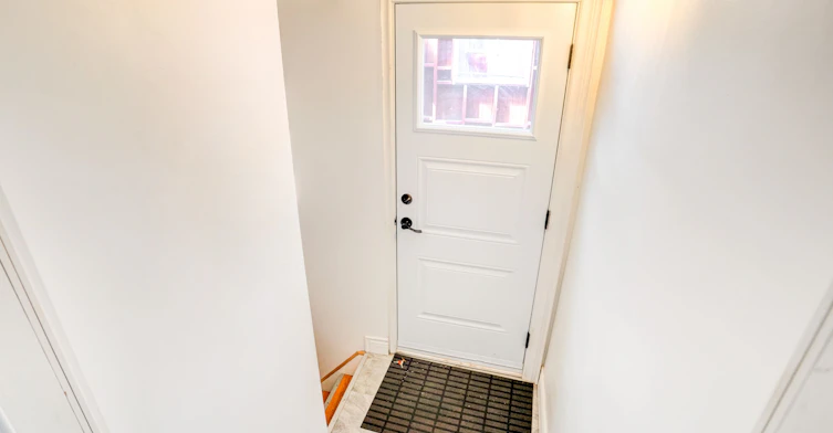 BSMT-17 Avis Crescent, Toronto, ON, M4B 1B8 - 4