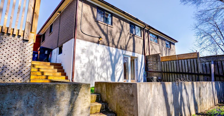 BSMT-17 Avis Crescent, Toronto, ON, M4B 1B8 - 27