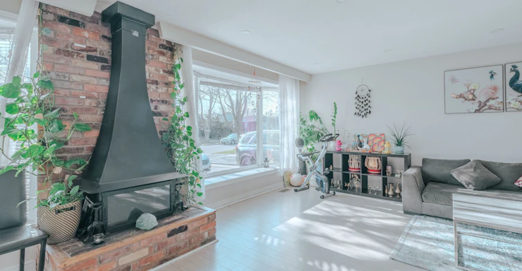 Upper-20 Manorglen Crescent, Toronto, ON, M1S 1W4 - 3