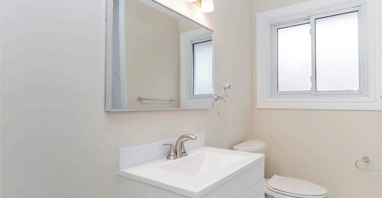 98 Wayne Avenue, Oshawa, ON, L1G 3P9 - 9