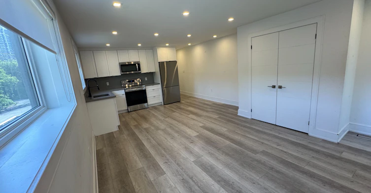 2-200 Munro Street, Toronto, ON, M4M 2C2 - 5