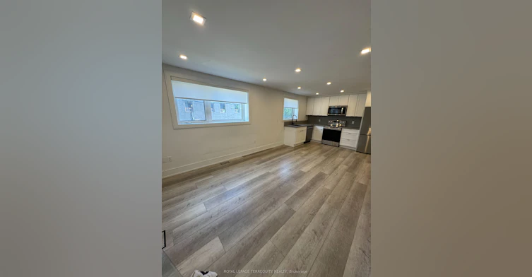 2-200 Munro Street, Toronto, ON, M4M 2C2 - 3