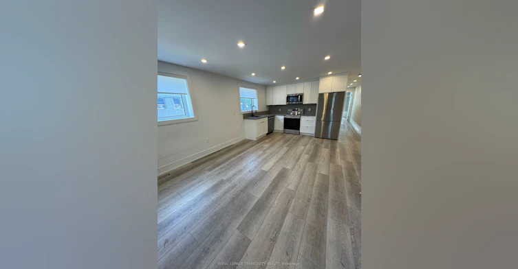 2-200 Munro Street, Toronto, ON, M4M 2C2 - 4