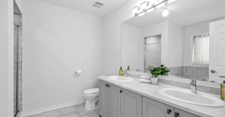 1348 Apollo Street S, Oshawa, ON, L1K 3E6 - 9