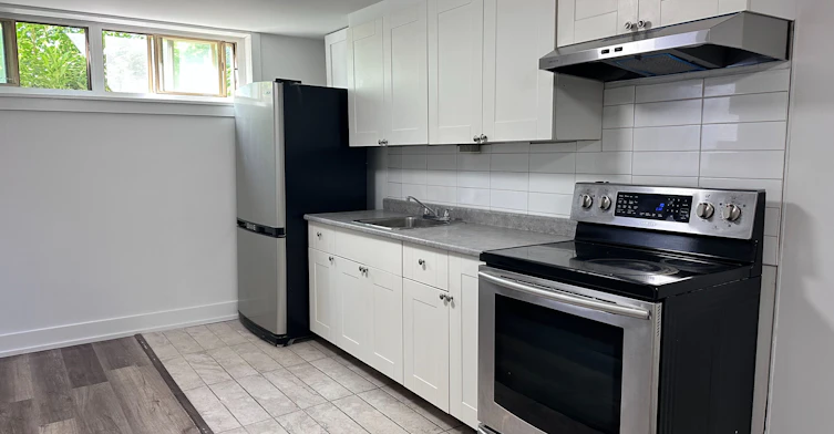 Bsmt-4 Randane Drive, Toronto, ON, M1R 4L2 - 3