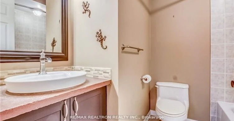 958 Townline Road S, Oshawa, ON, L1H 0A4 - 16