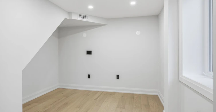 Basement-1885 Kingston Road, Toronto, ON, M1N 1T3 - 7