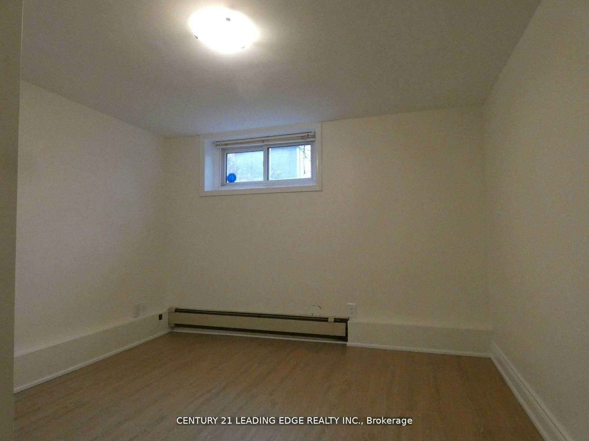Lower-26 Scotswood Road, Toronto, ON, M1R 3N2 - 13