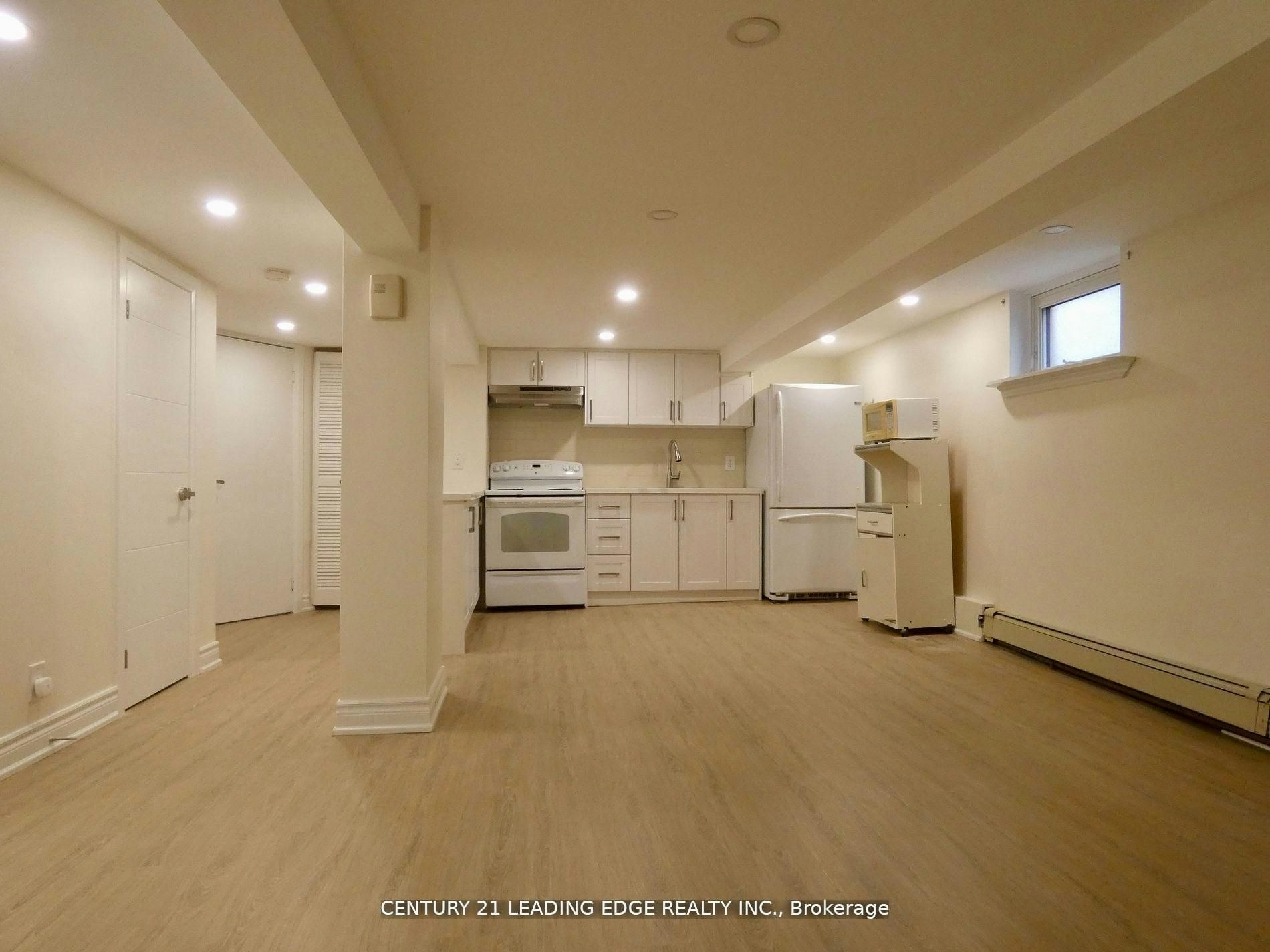 Lower-26 Scotswood Road, Toronto, ON, M1R 3N2 - 15