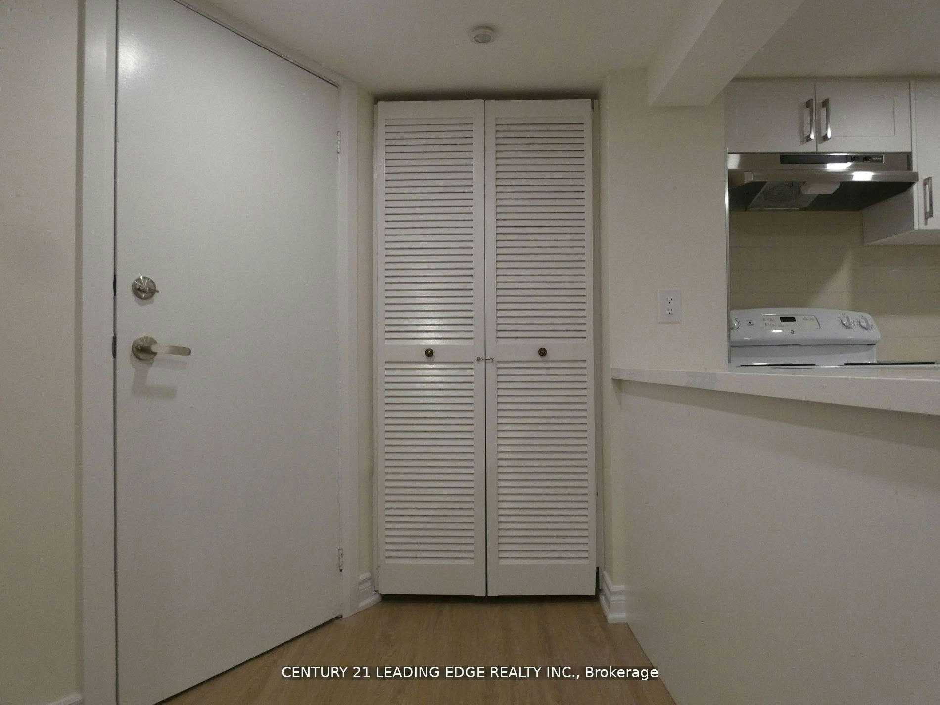 Lower-26 Scotswood Road, Toronto, ON, M1R 3N2 - 2