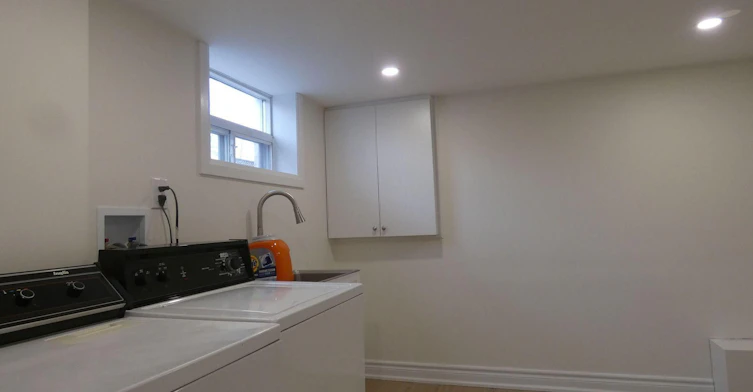 Lower-26 Scotswood Road, Toronto, ON, M1R 3N2 - 27