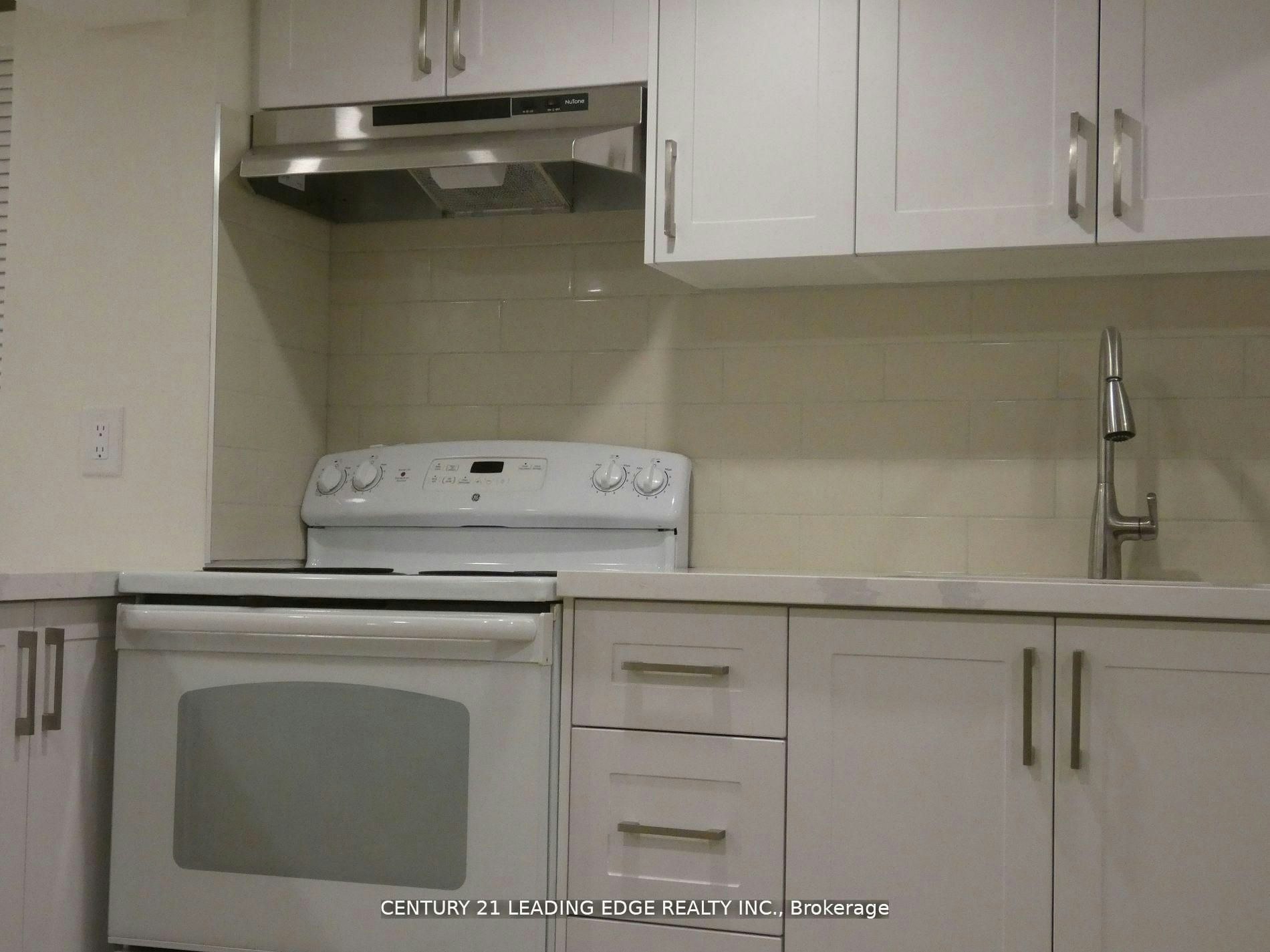 Lower-26 Scotswood Road, Toronto, ON, M1R 3N2 - 19