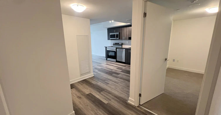 2506-1010 Sandy Beach Road, Pickering, ON, L1W 0C7 - 3