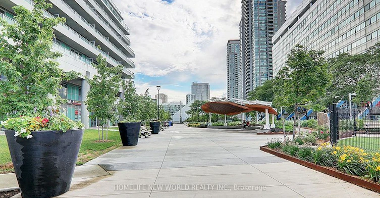 1202-70 Town Centre Court, Toronto, ON, M1P 0B2 - 33