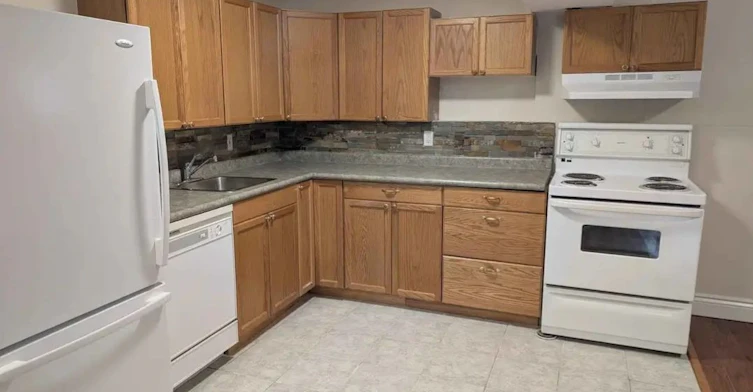 B-40 Prospect Street, Clarington, ON, L1H 1C7 - 2