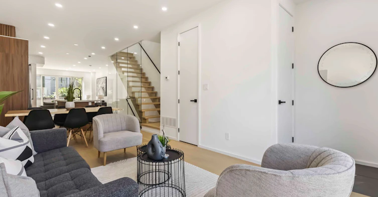 Upper-43A Cummings Street, Toronto, ON, M4M 1M9 - 5