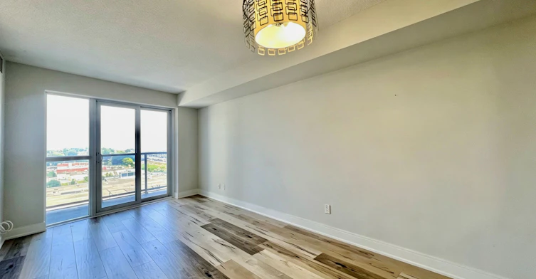 1111-125 Village Green Square, Toronto, ON, M1S 0G3 - 2
