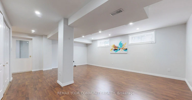 Bsmt-41 Shropshire Drive, Toronto, ON, M1P 1Y8 - 6