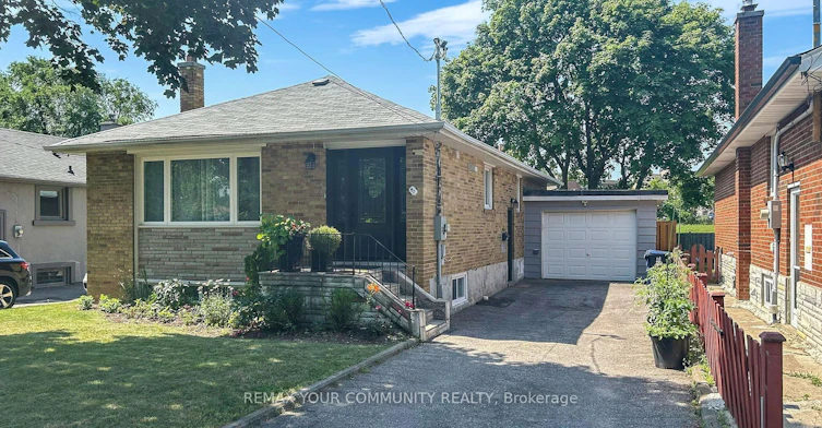 Bsmt-41 Shropshire Drive, Toronto, ON, M1P 1Y8 - 2