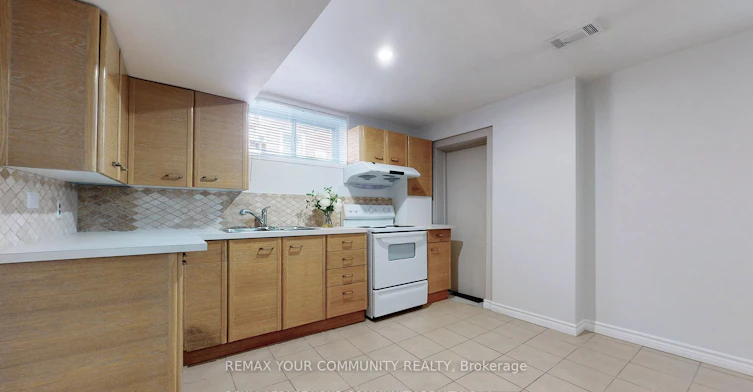 Bsmt-41 Shropshire Drive, Toronto, ON, M1P 1Y8 - 10