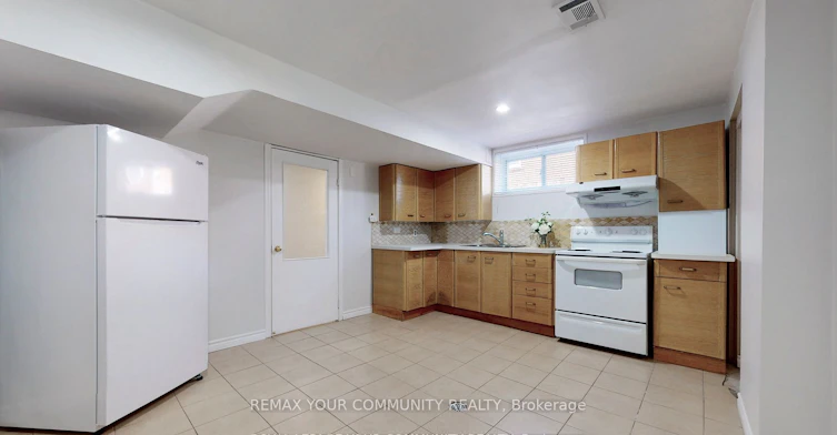 Bsmt-41 Shropshire Drive, Toronto, ON, M1P 1Y8 - 9