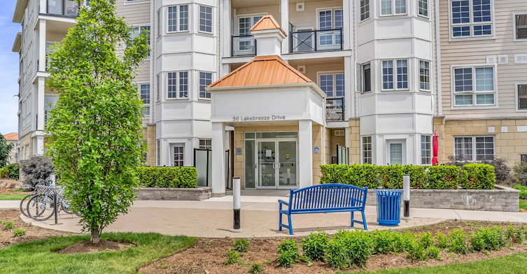 415-50 Lakebreeze Drive, Clarington, ON, L1B 0V9 - 32