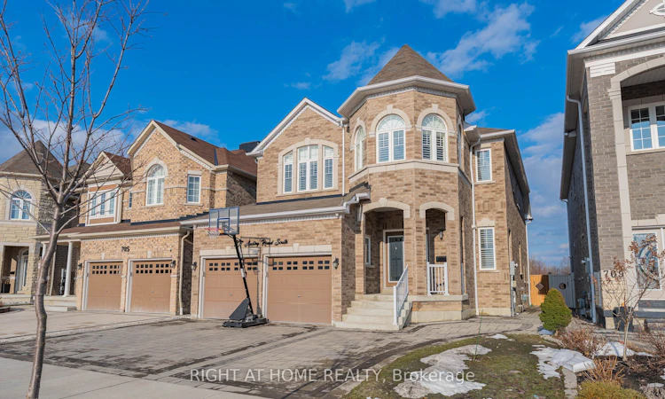707 Audley Road S