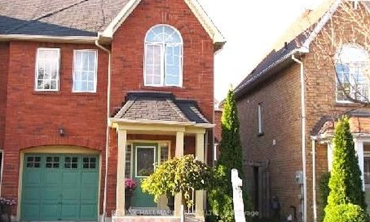 12 Stokely Crescent