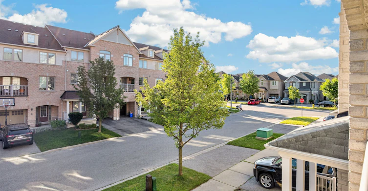 10 Linnell Street, Ajax, ON, L1Z 0K9 - 44