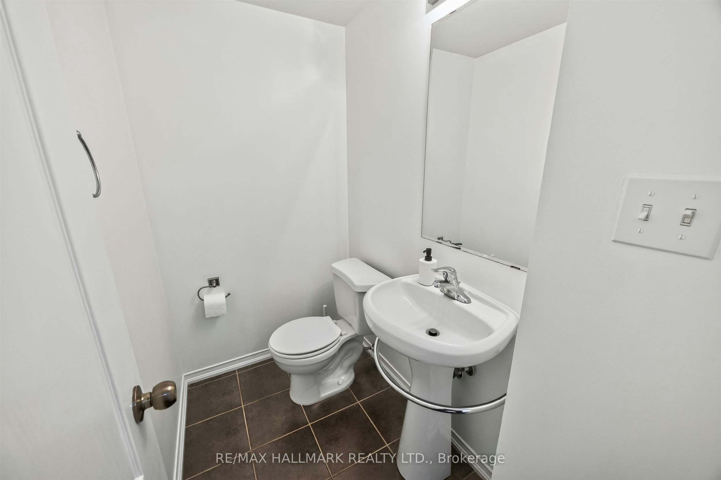 10 Linnell Street, Ajax, ON, L1Z 0K9 - 26