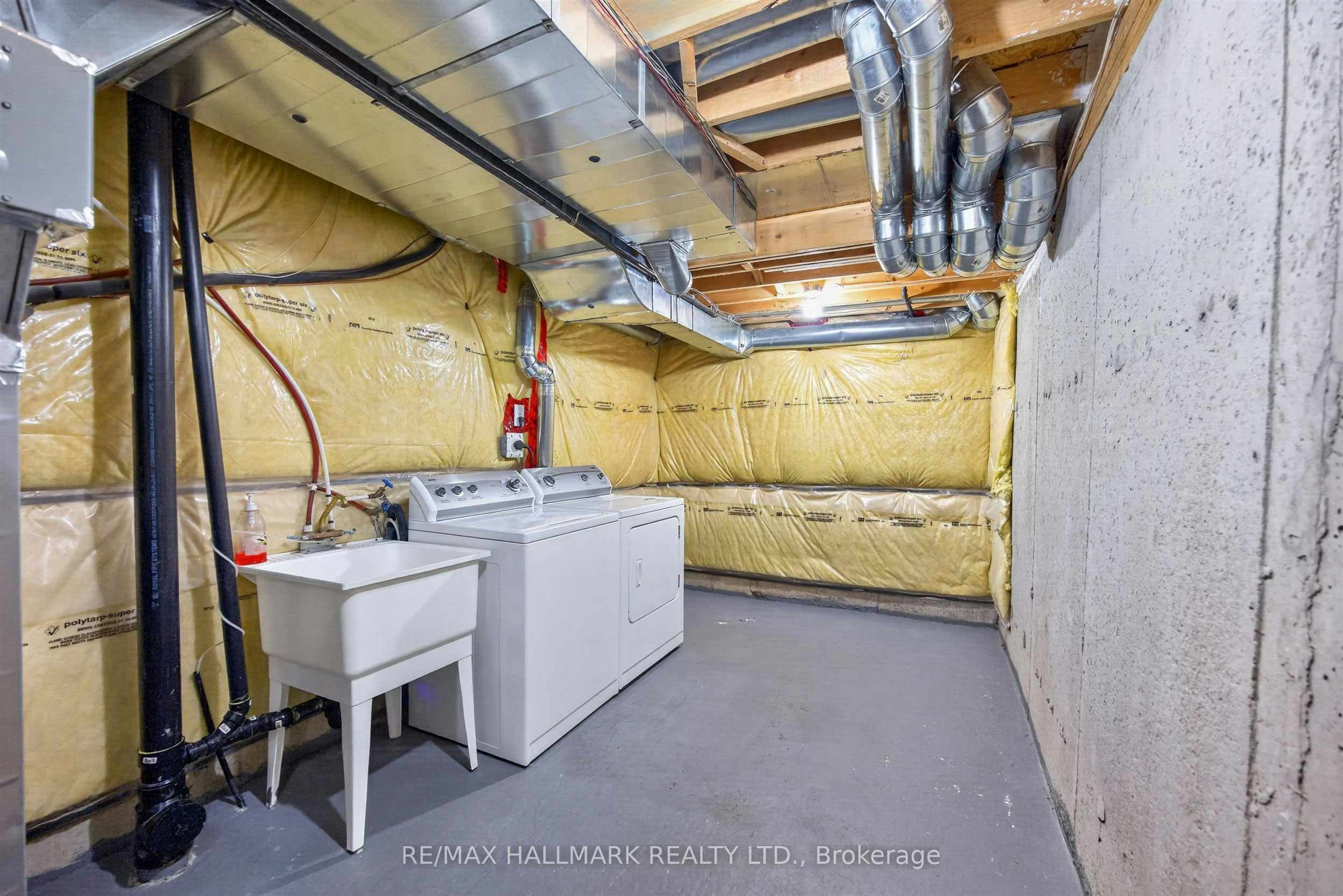 10 Linnell Street, Ajax, ON, L1Z 0K9 - 45