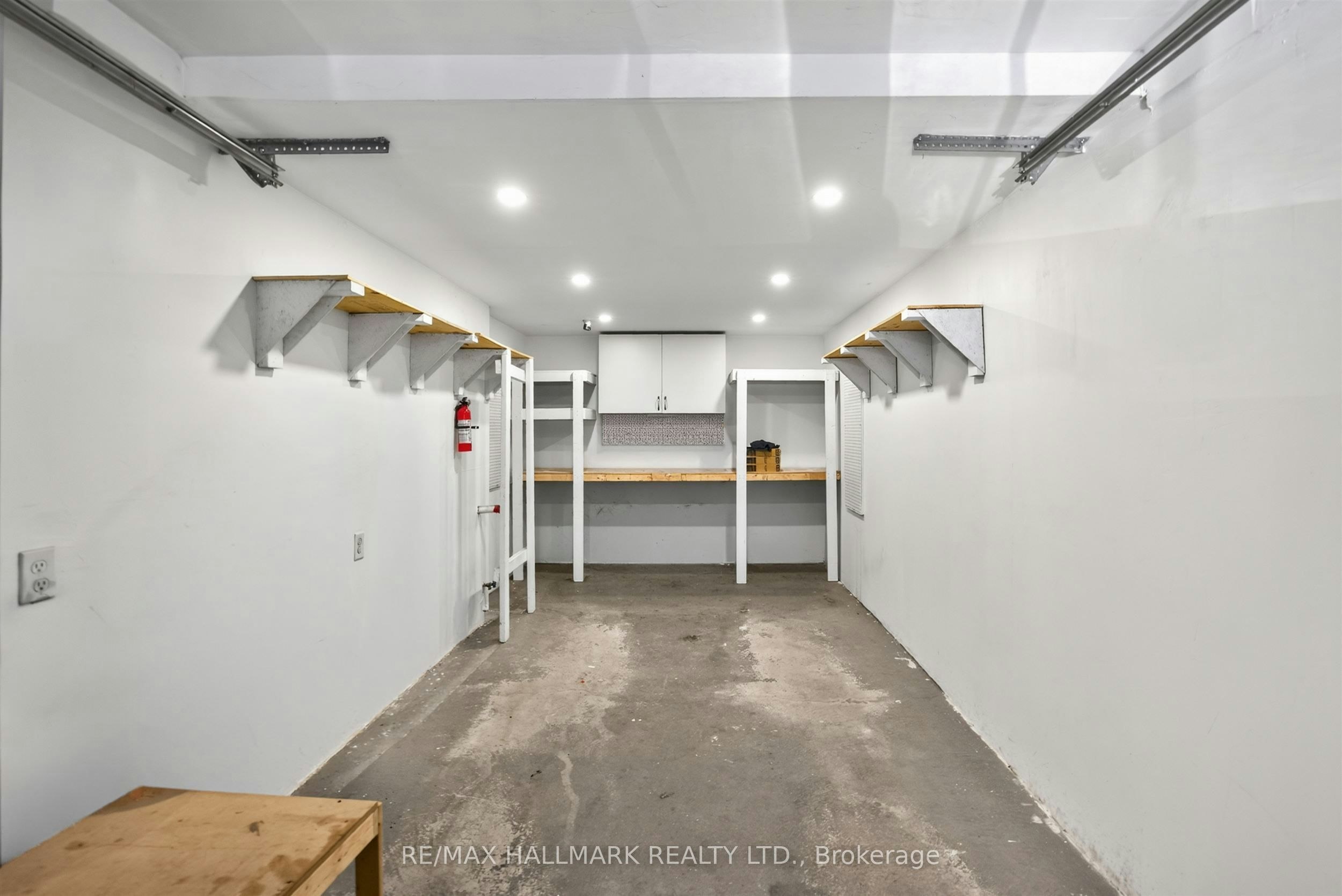 10 Linnell Street, Ajax, ON, L1Z 0K9 - 47