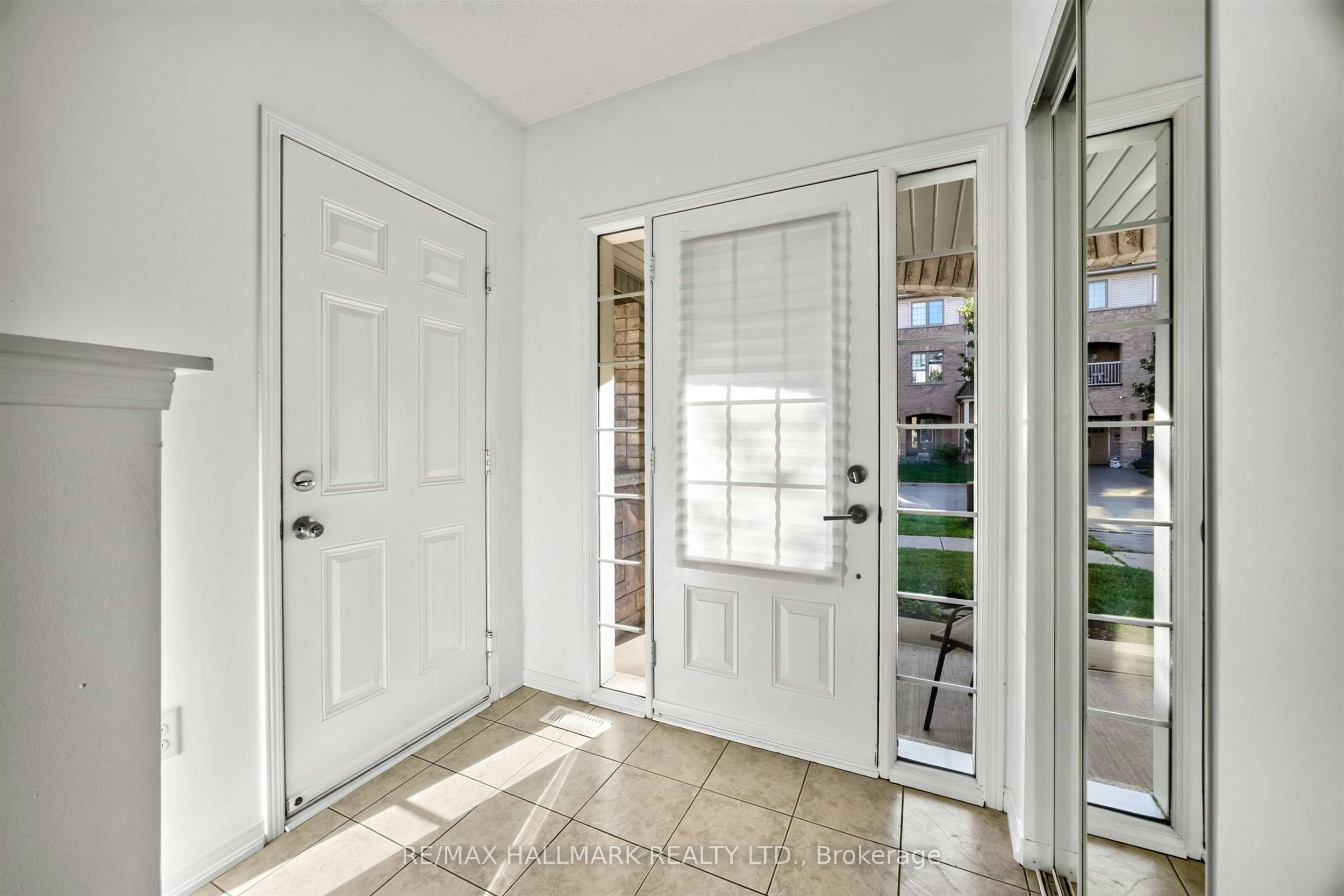 10 Linnell Street, Ajax, ON, L1Z 0K9 - 7