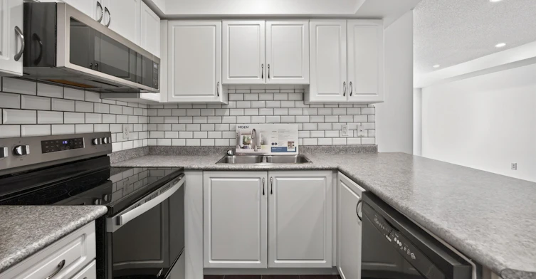 10 Linnell Street, Ajax, ON, L1Z 0K9 - 19