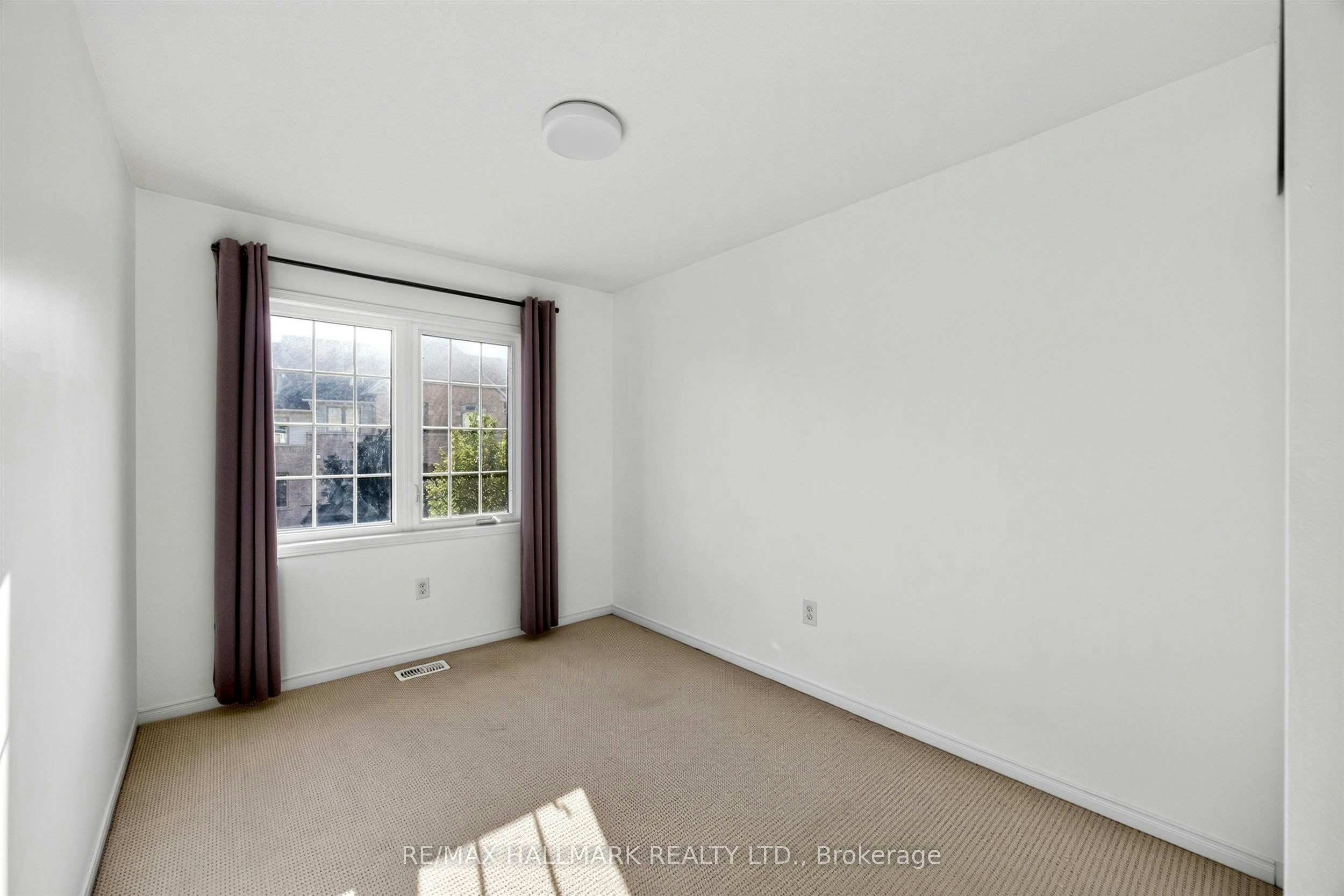 10 Linnell Street, Ajax, ON, L1Z 0K9 - 38