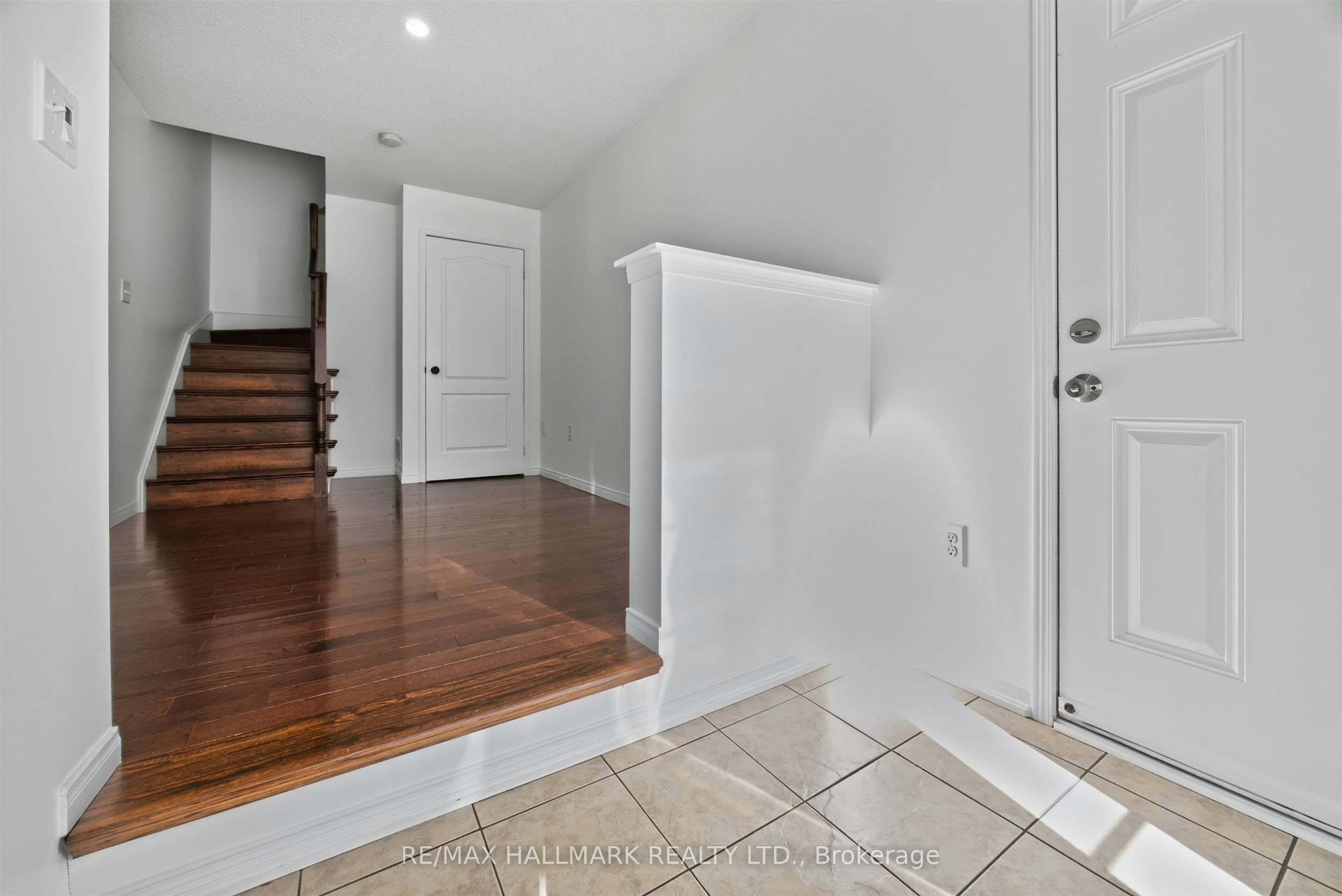 10 Linnell Street, Ajax, ON, L1Z 0K9 - 6