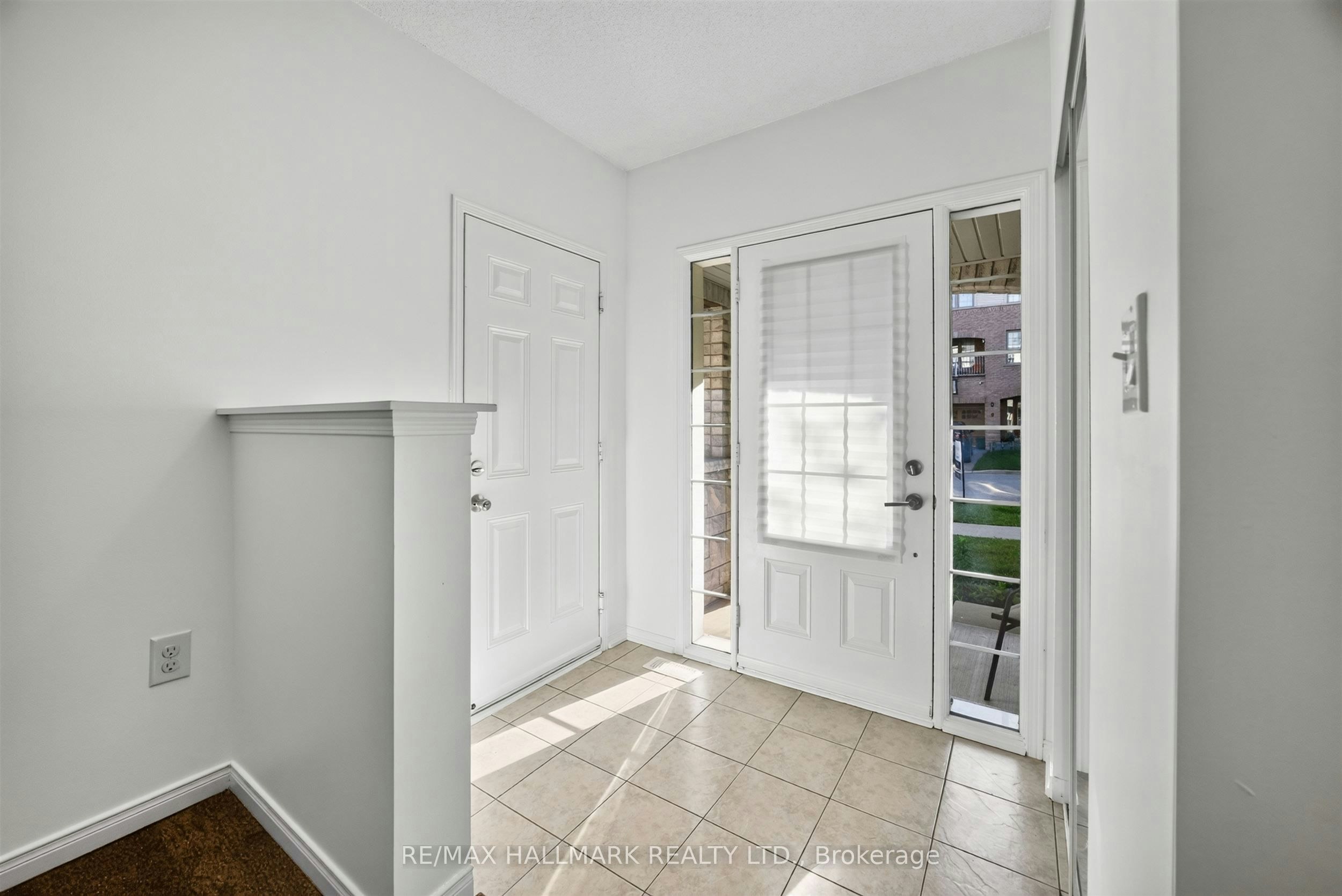 10 Linnell Street, Ajax, ON, L1Z 0K9 - 8