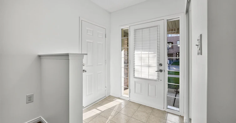10 Linnell Street, Ajax, ON, L1Z 0K9 - 8