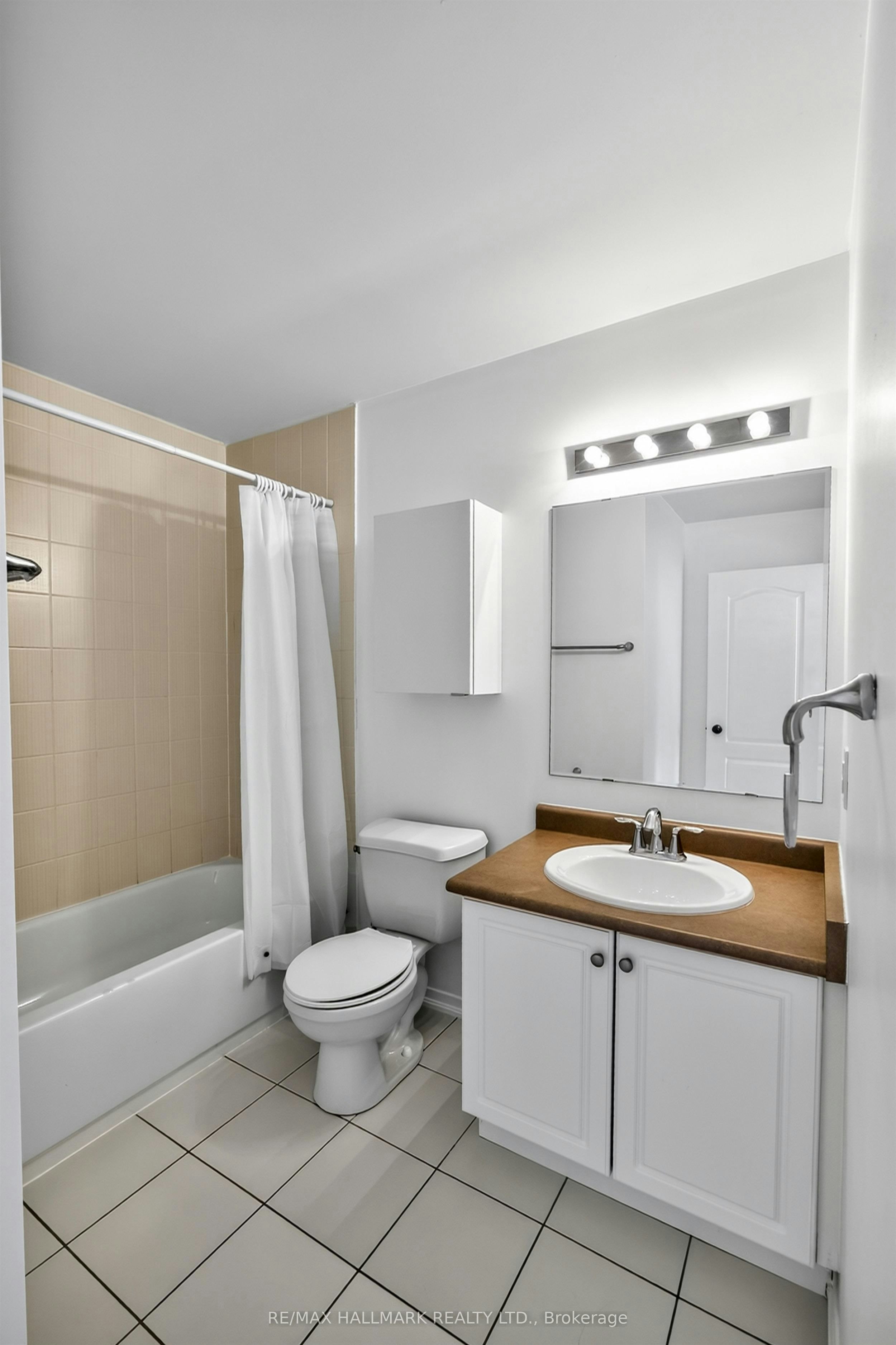 10 Linnell Street, Ajax, ON, L1Z 0K9 - 32