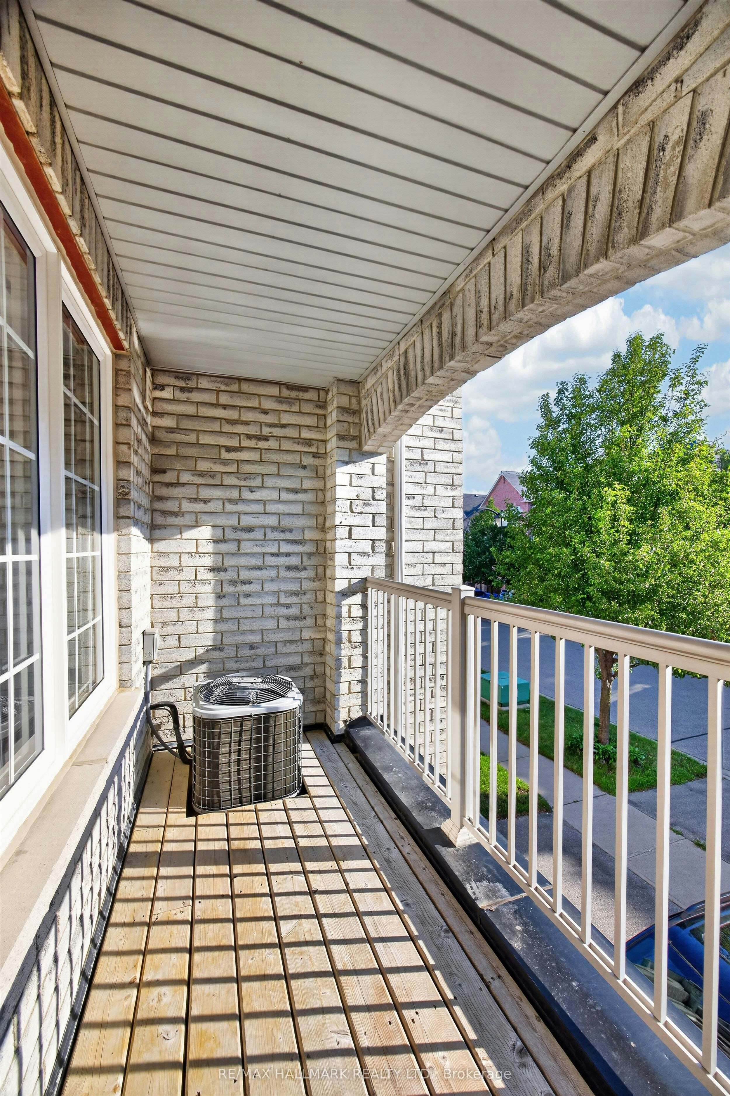 10 Linnell Street, Ajax, ON, L1Z 0K9 - 43