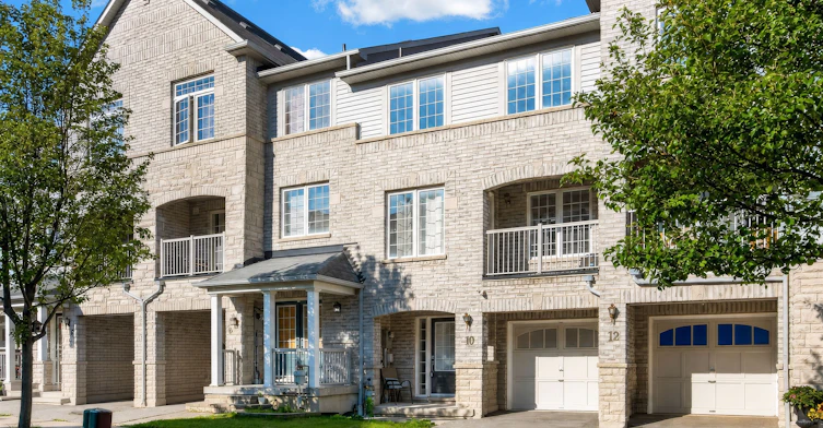 10 Linnell Street, Ajax, ON, L1Z 0K9