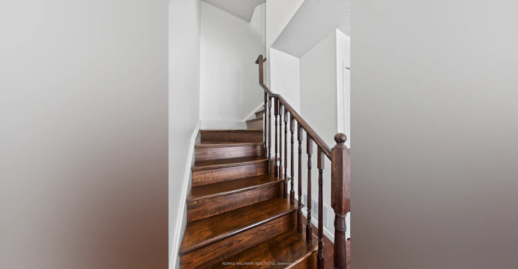 10 Linnell Street, Ajax, ON, L1Z 0K9 - 11