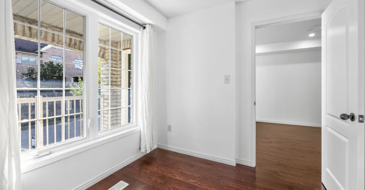 10 Linnell Street, Ajax, ON, L1Z 0K9 - 36