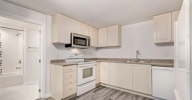Bsmnt-25 Strike Avenue, Clarington, ON, L1C 1K2 - 5